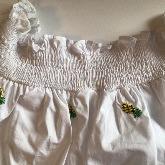 NWT BISHOP + YOUNG PINEAPPLE PRINT OFF THE SHOULDER TOP SIZE MEDIUM - Picture 13 of 14